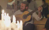 Watch: Singers Yitzhak Meir and Shlomo Katz play at the Zula