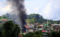Watch: Philippine Air Force bombing run against ISIS in Marawi
