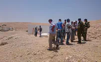 Authorities stop Arabs from building illegal settlement