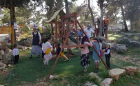 Israelis celebrate Pesach in Gush Etzion