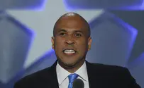 Cory Booker to continue meeting Louis Farrakhan
