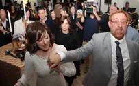 Watch: Friends, colleagues congratulate Glick and his new wife