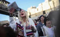 'Women of the Wall' forced out of Kotel amid protests
