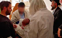 Jewish baby, born in Israel in secret, circumcised at Kotel