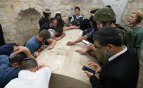 צפו: 3000 יהודים בקבר יוסף
