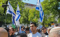 Hundreds counter anti-Israel rally, protest anti-Semitism