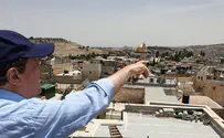 הזמר של ירושלים על גגות העיר העתיקה