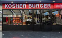 Why was the kosher restaurant boycotted?