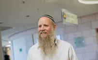 Watch: Rabbi Shnerb sings and prays 