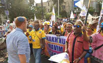 Watch: Yehuda Glick and the Papuans at the Jerusalem March