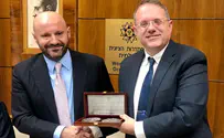 Lebanese businessman who donated Hitler's items honored in J'lem