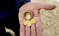 מטמון מטבעות זהב התגלה בחפירות ביבנה