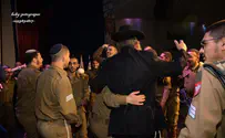 Watch: US haredim celebrate completing Talmud with IDF soldiers