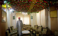 Who sat in an 'Indoor Sukkah'?