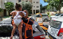 Emergency responder saves baby trapped in hot car in Petah Tikva
