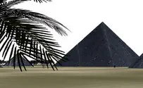 באבו דאבי חוזרים לפירמידות