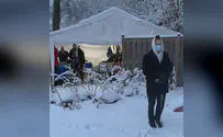 Watch: Outdoor prayer groups - in the Canadian snow