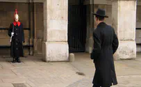 UK shomrim hold down man who kicked in Jewish family's door
