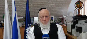 קריאות לבטל את "פרס ישראל" ליהודה משי זהב. הוא הגיב: "מנסים לחסל אותי"