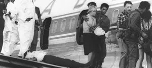 האיש שירה בנתניהו