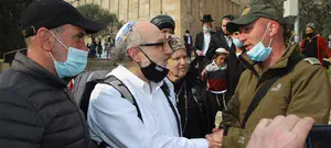 מרגש: יהונתן פולארד בירך לראשונה "שהחיינו" ו"הגומל" במערת המכפלה
