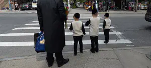 ברוקלין: הצית ישיבה ותקף חסידים