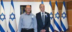 האורח המפתיע של אלעזר שטרן