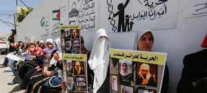 דרישה מגנץ: הפסק תשלומי הרש"פ למחבלים