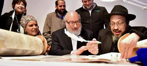 "חיכינו 12 שנים": ספר התורה של יהונתן פולארד 