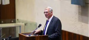 רבני פתח תקווה לניר אורבך: אל תלך לממשלה עם השמאל והערבים