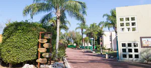 כפר נוער של חמישה כוכבים