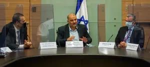 מנסור עבאס: אין מנוס מלשוב למגעים הפוליטיים