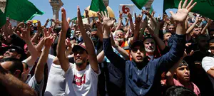 כשאלפי ערבים קוראים בהר הבית: חמאס