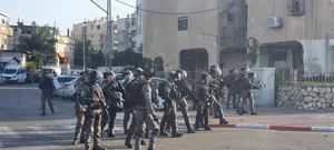 עימותים אלימים בהלוויית הפורע שנורה בלוד