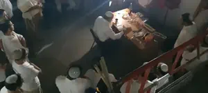 צפו: הרב שמואל אליהו בהבדלה לאחר שבת בעיר לוד