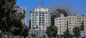 תלונה בהאג בגין הריסת מגדל התקשורת