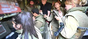 שר הביטחון גנץ: "אנחנו לוקחים את החמאס למסע אחורה בזמן - מסע שממנו לא נאפשר לו לחזור"