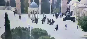 עימותים בהר הבית, דגלי אש"ף וחמאס הונפו כאות ניצחון