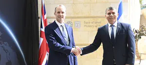 גבי אשכנזי: נפעל עם הקהילה הבינלאומית להחלשת כוחו של חמאס