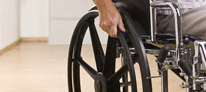 דווקא בקופת חולים - אין כניסה לנכים