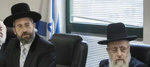 הרבנים הראשיים: לא לדחות בריתות בגלל הקורונה