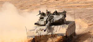 הרב אבינר: נשים לוחמות מזיקות לצה"ל