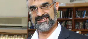 אלה מייסדי מפלגת הרב טאו