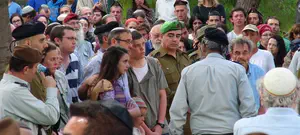 צפו: מלווים את אלחי בניגון