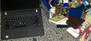 פרצו לדירות, נמלטו והתנגשו בניידת