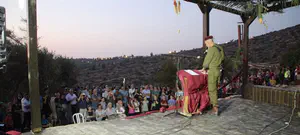 "אלחי ז"ל נשאר קרוב לחבריו''