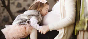 עד כמה לשתף ילד בהכנות ללידה?