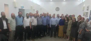 מזדהים עם שדרות     