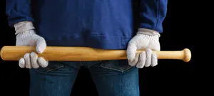 תיעוד: הכתב יואב זהבי הותקף בתל אביב