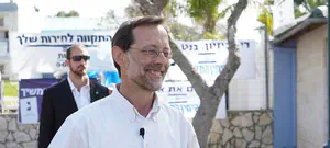 פייגלין לא מתנער מהשחקן הפרובוקטיבי